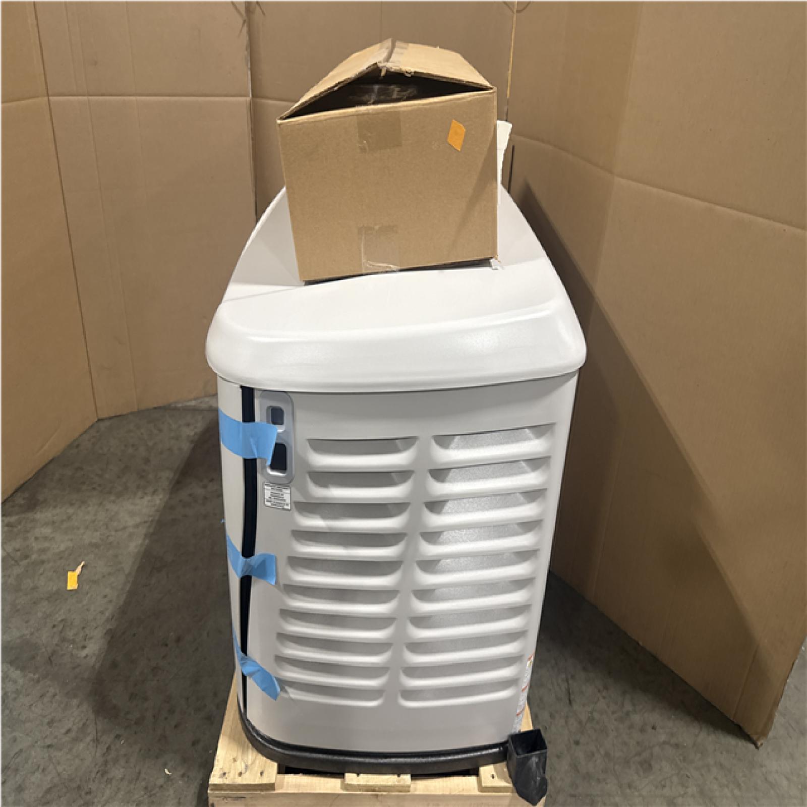 CALIFORNIA AS IS GENERAC 26KW BACK UP GENERATOR WITH AUTOMATIC TRANSFER SWITCH