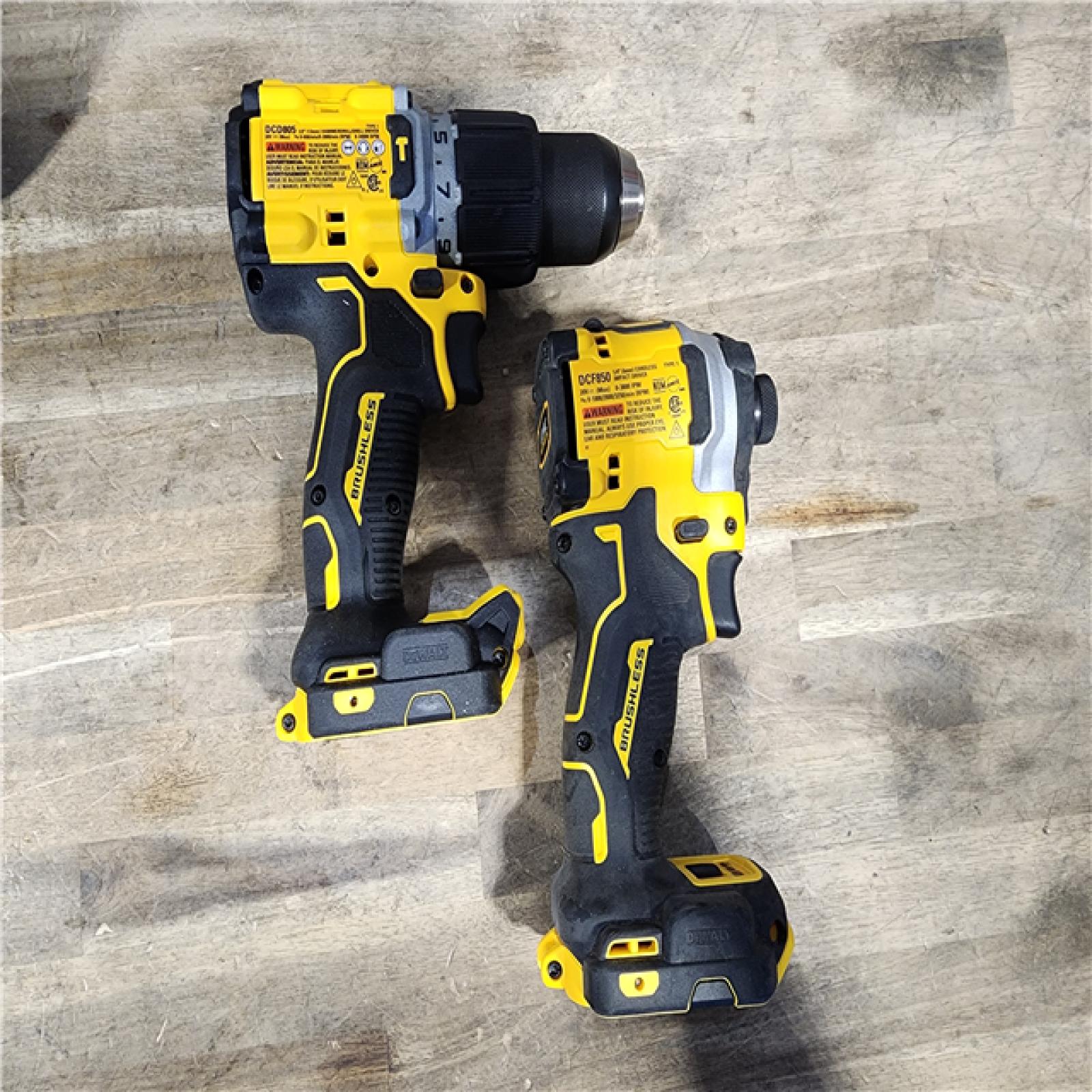 HOUSTON LOCATION - AS-IS DEWALT 2 TOOL COMBO KIT W/ (2) BATTERY & CHARGER