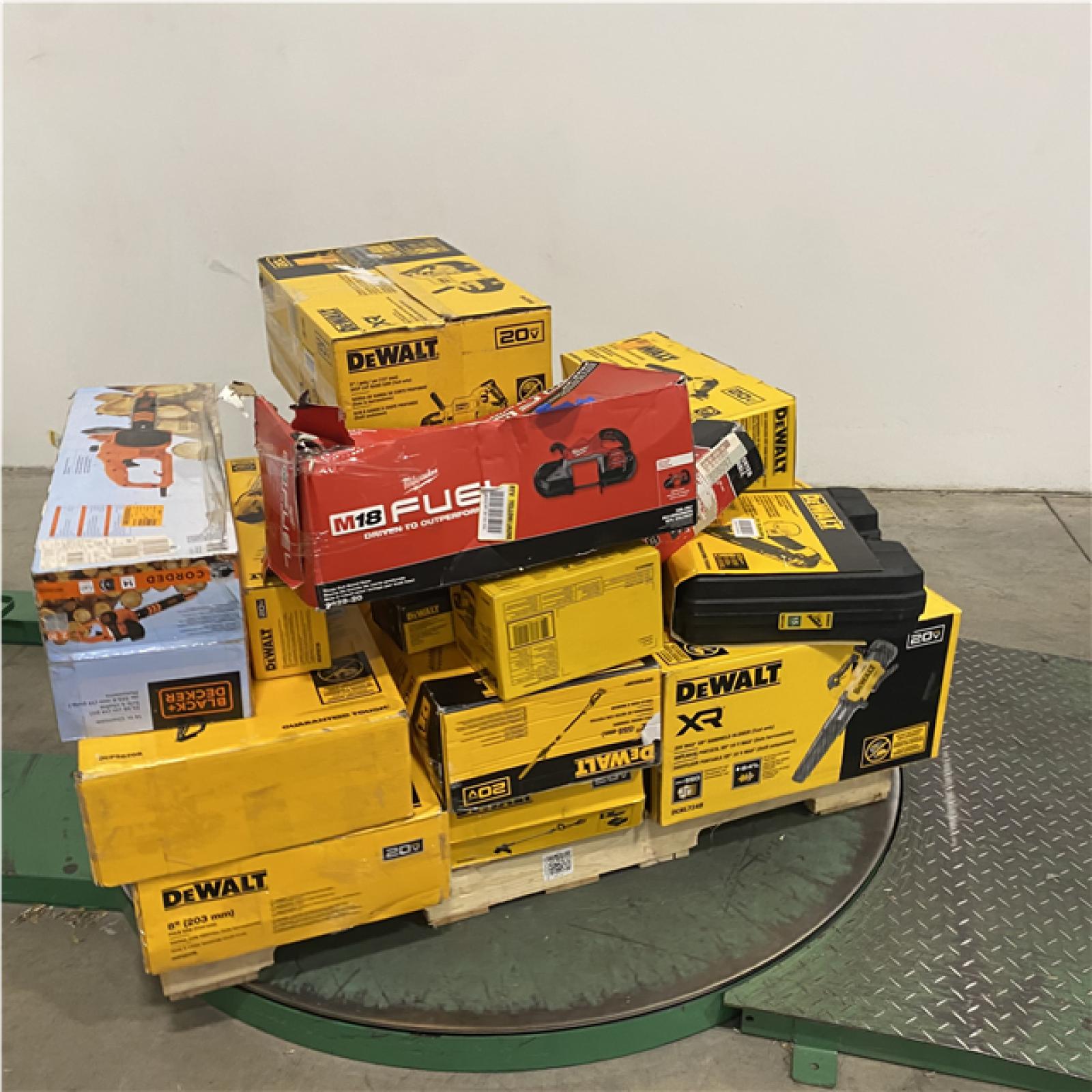 Dallas Location - As-Is Tool Pallet
