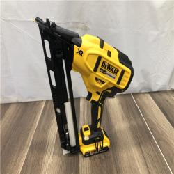 AS-IS DEWALT 20V MAX XR Lithium-Ion Cordless 2-1/2 in. 15-Gauge Finish Nailer Kit