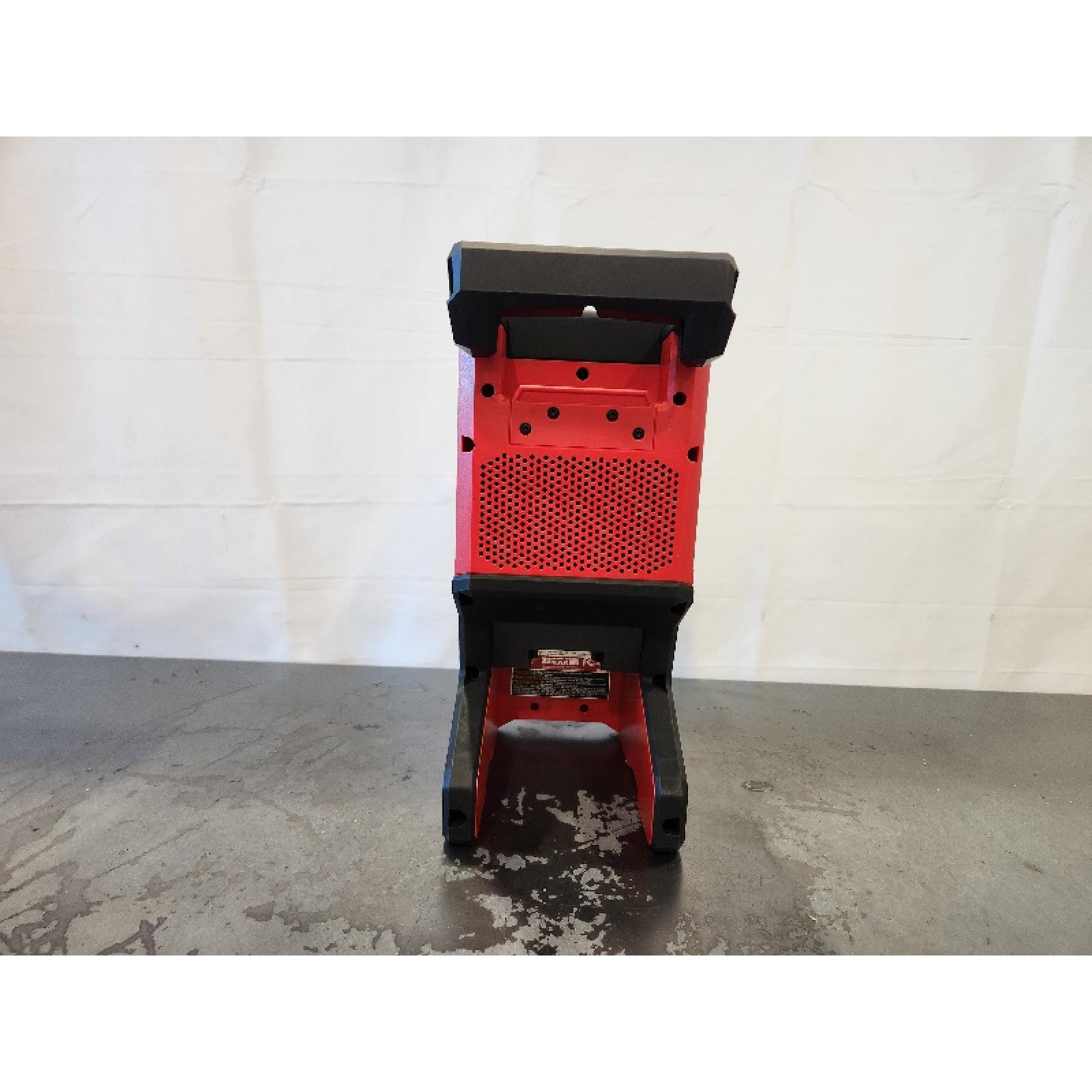 AS-IS- Milwaukee M18 Wireless Bluetooth Jobsite Speaker