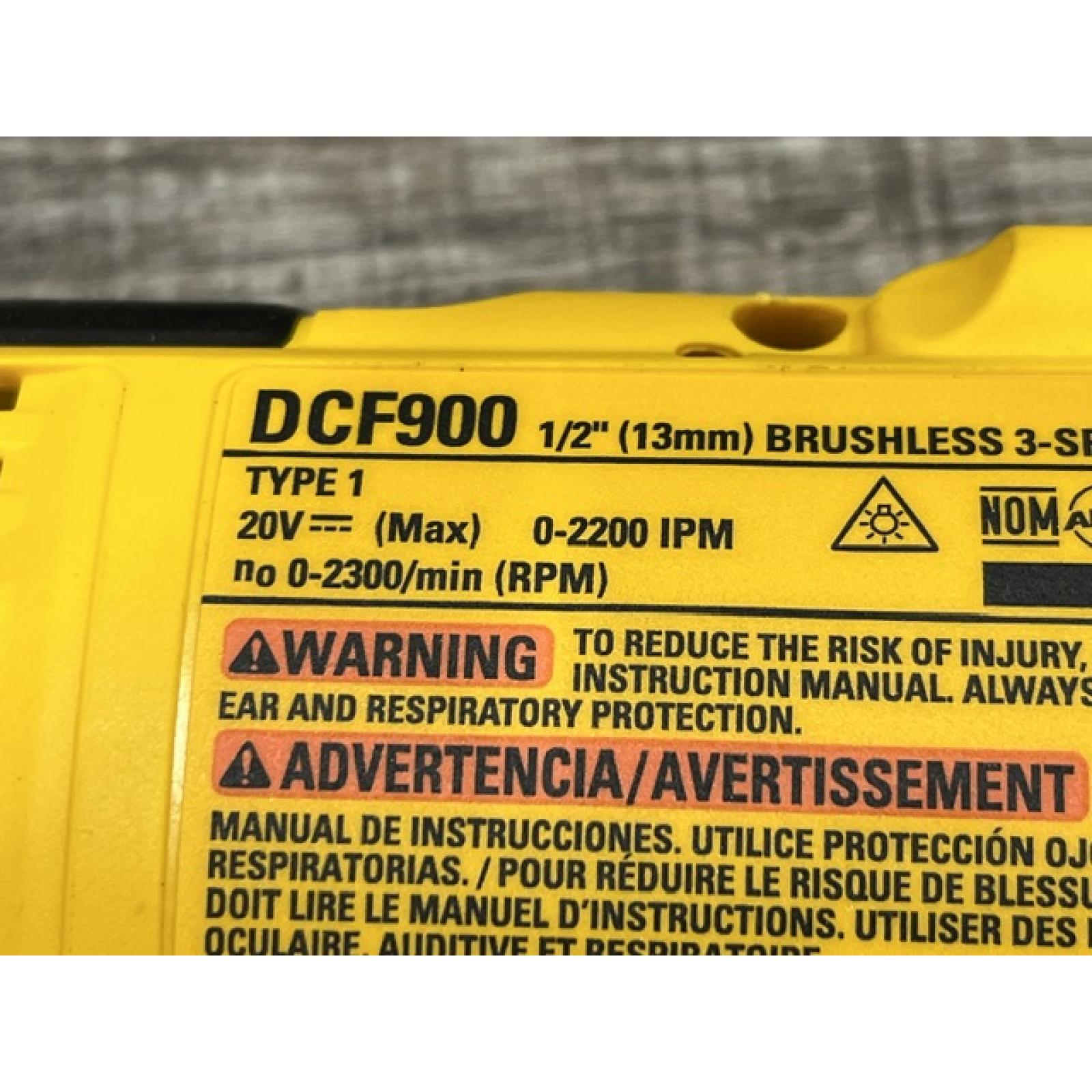 AS-IS DEWALT 20V MAX Lithium-Ion Cordless 1/2 in. Impact Wrench Kit