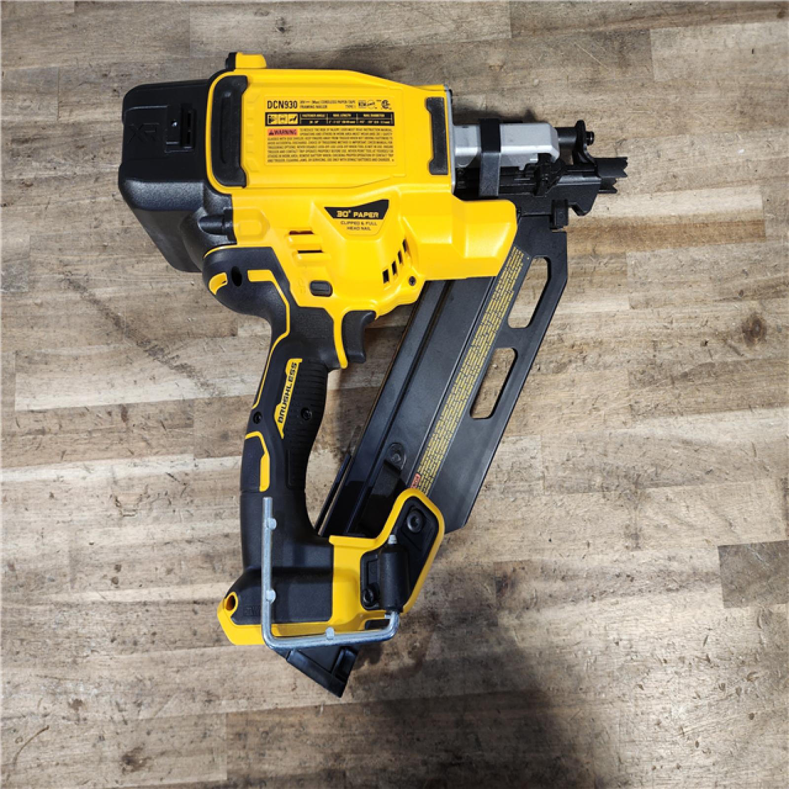 HOUSTON LOCATION - AS-IS (APPEARS LIKE NEW) DEWALT 20V 30 Degree Cordless Framing Nailer (Tool-Only)