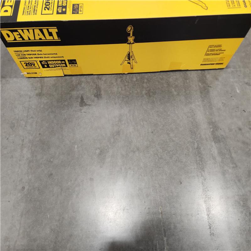 New DEWALT 3000 Lumens 20Volt Max Tripod Light (ToolOnly)