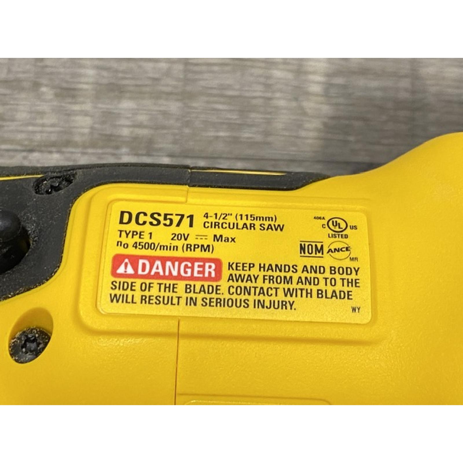 AS-IS DEWALT ATOMIC 20V MAX Cordless Brushless 4-1/2 in. Circular Saw (Tool Only)