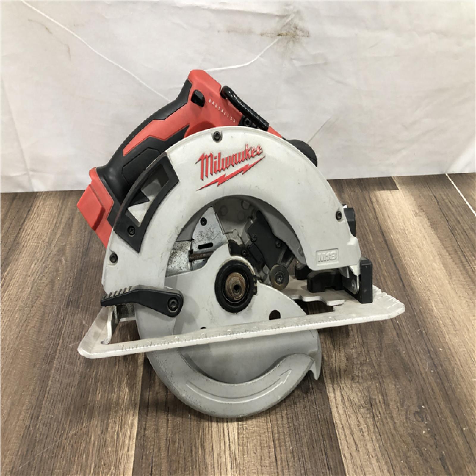 AS-IS Milwaukee 18V Lithium-Ion Brushless Cordless 7-1/4 in. Circular Saw (Tool-Only)