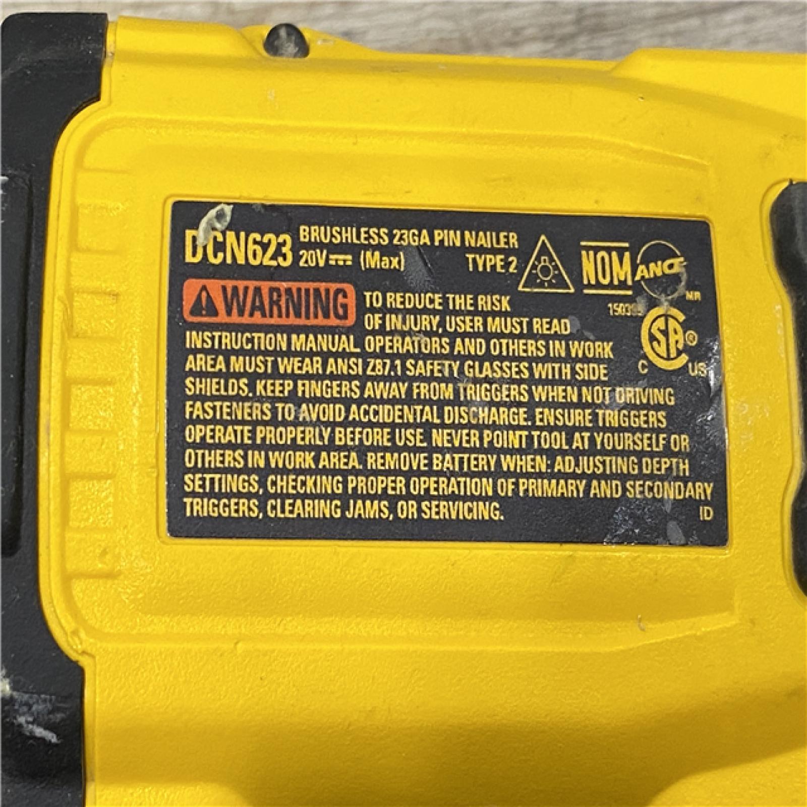 AS-IS DEWALT ATOMIC 20V MAX Lithium Ion Cordless 23 Gauge Pin Nailer Kit