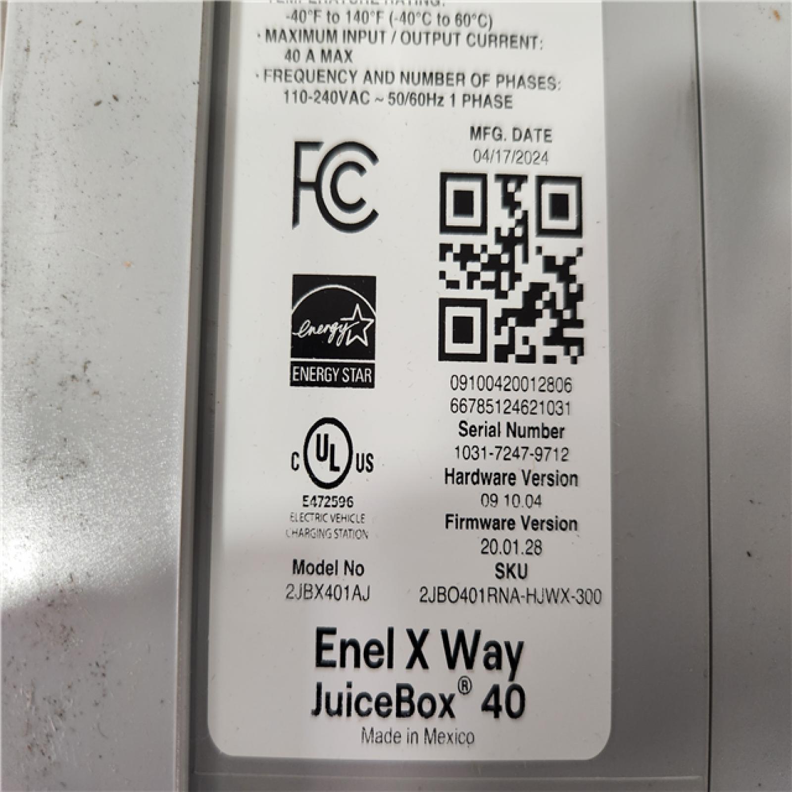 Phoenix Location JuiceBox 40A Hardwired 25' cable, with cord management, with locking plate, hardwired
