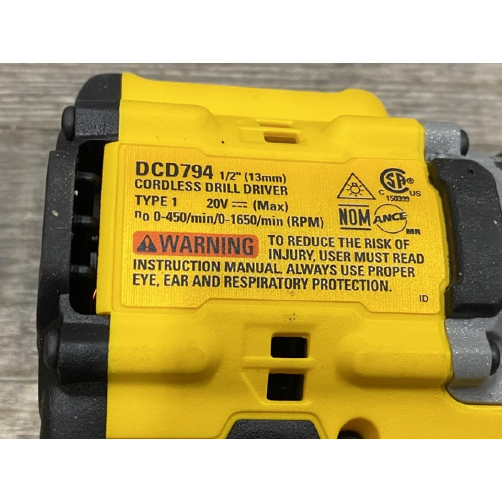 AS-IS DEWALT Atomic 20V Lithium-Ion Cordless Compact 1/2 in. Drill/Driver Kit