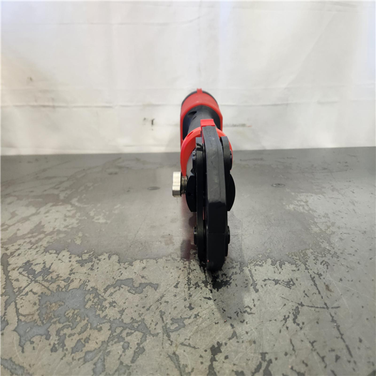 AS-IS- Milwaukee M18 18V Lithium-Ion Cordless Short Throw Press Tool Kit