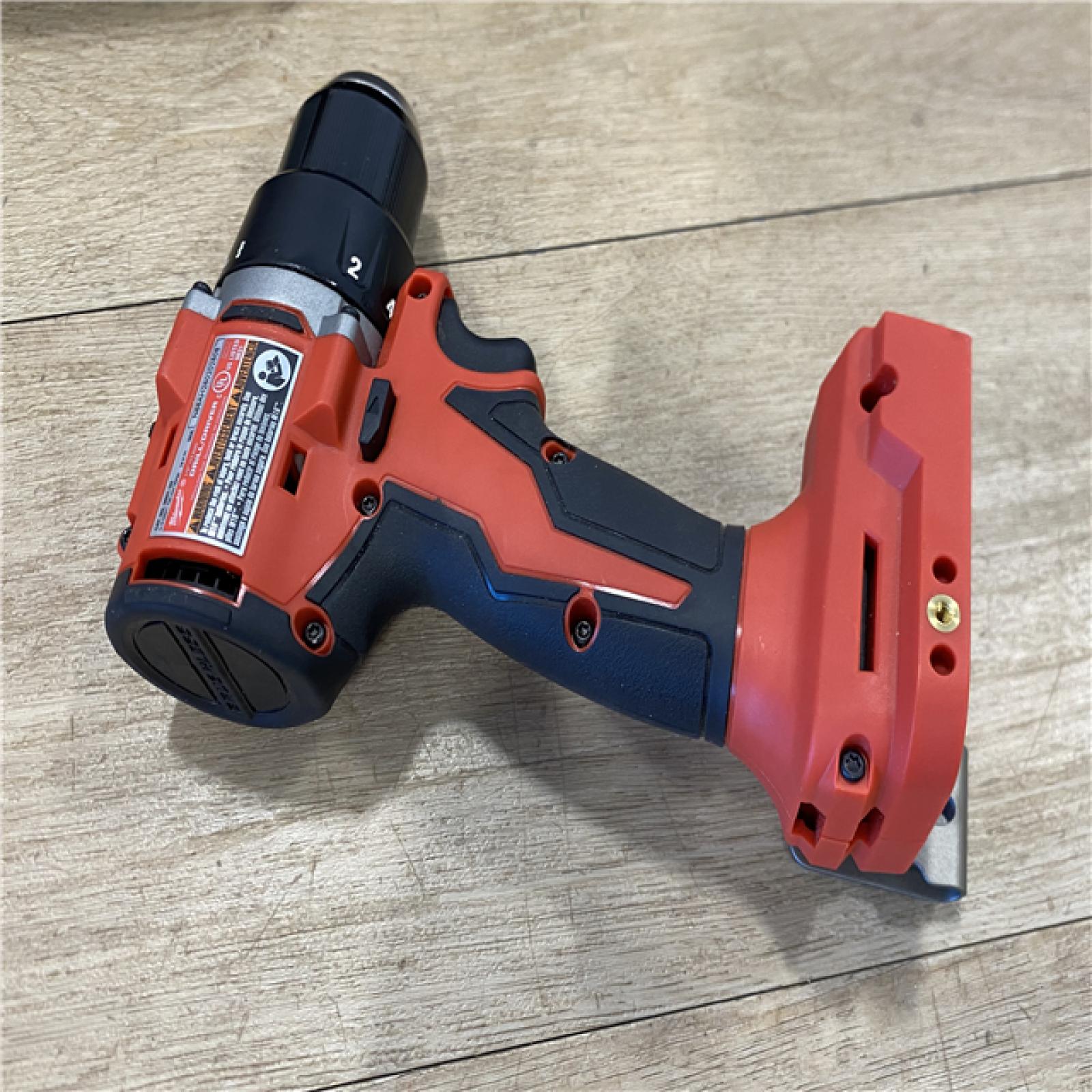 AS-IS Milwaukee 18V Lithium-Ion Brushless Cordless 1/2 in. Compact Drill/Driver with kit