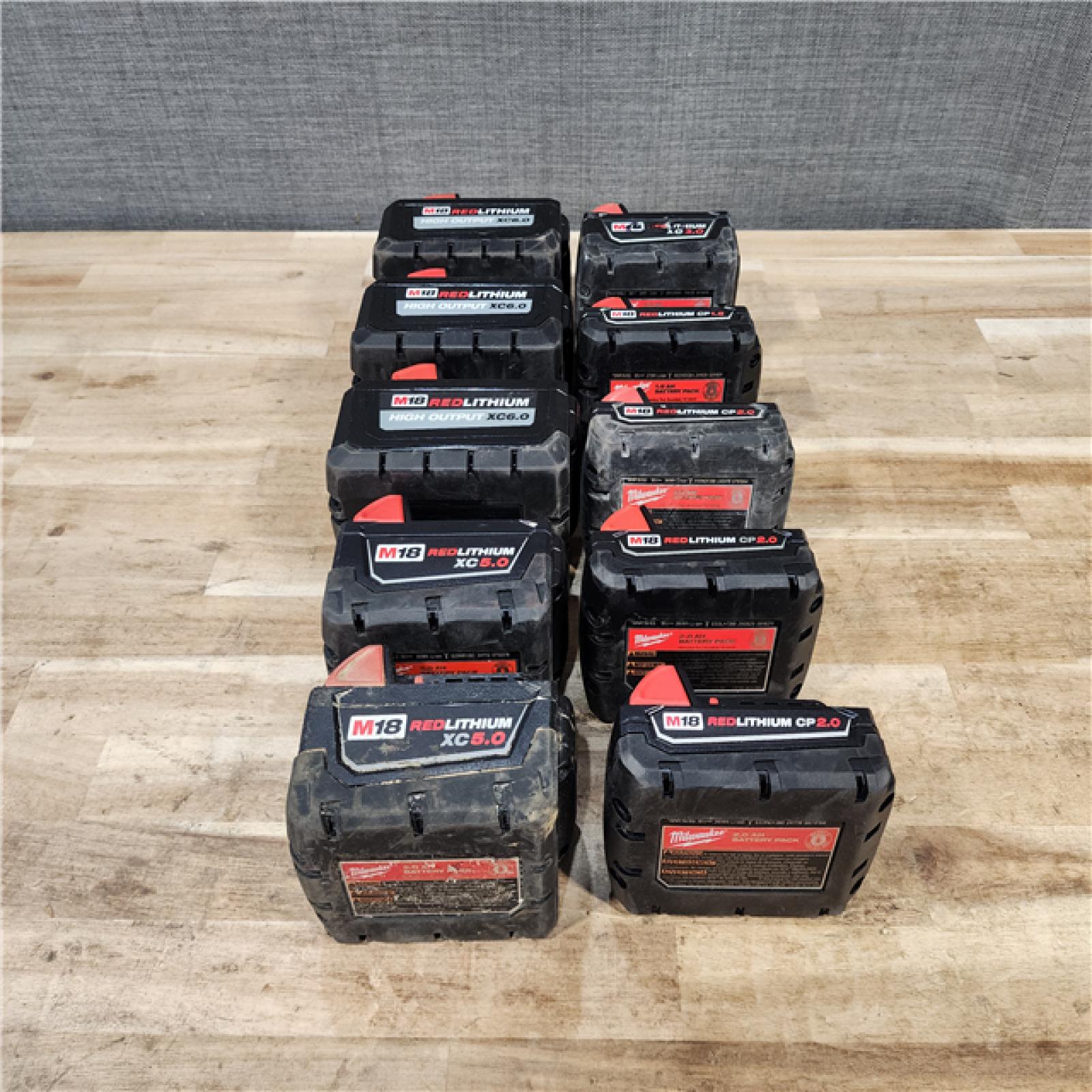 HOUSTON LOCATION - AS-IS MILWAUKEE BATTERY PACK QTY - 10