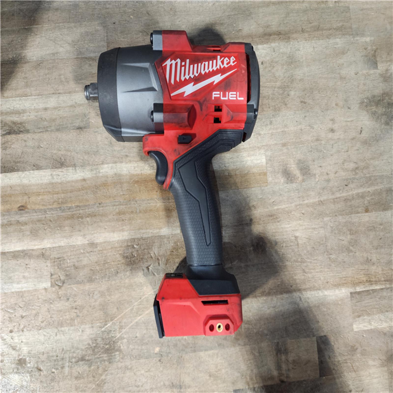 HOUSTON LOCATION - AS-IS Milwaukee M18 FUEL 18V Lithium-Ion Brushless Cordless 1/2 in. Impact Wrench w/Friction Ring Kit