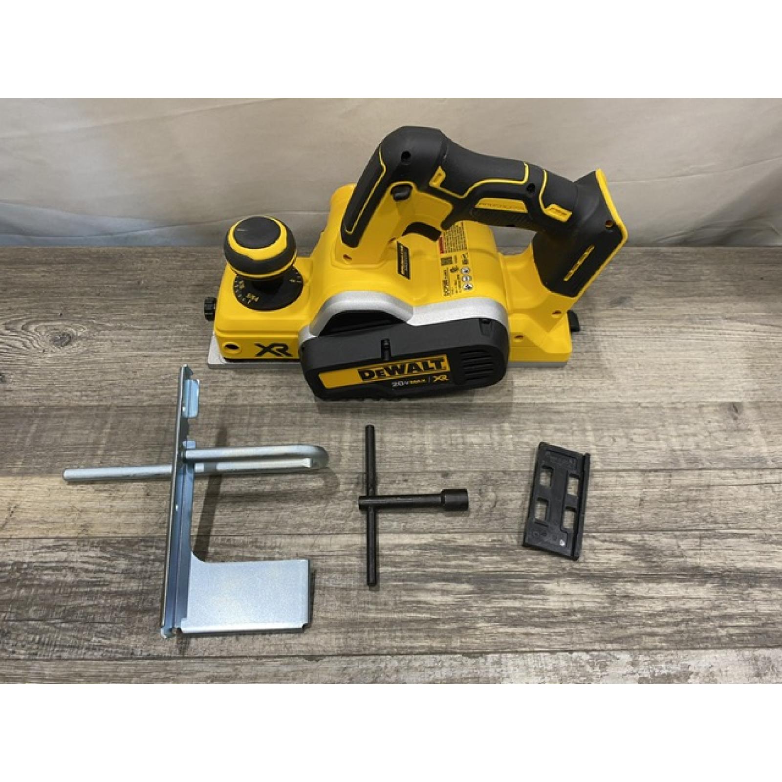 AS-IS DEWALT 20V MAX XR Cordless Brushless 3-1/4 in. Planer (Tool Only)