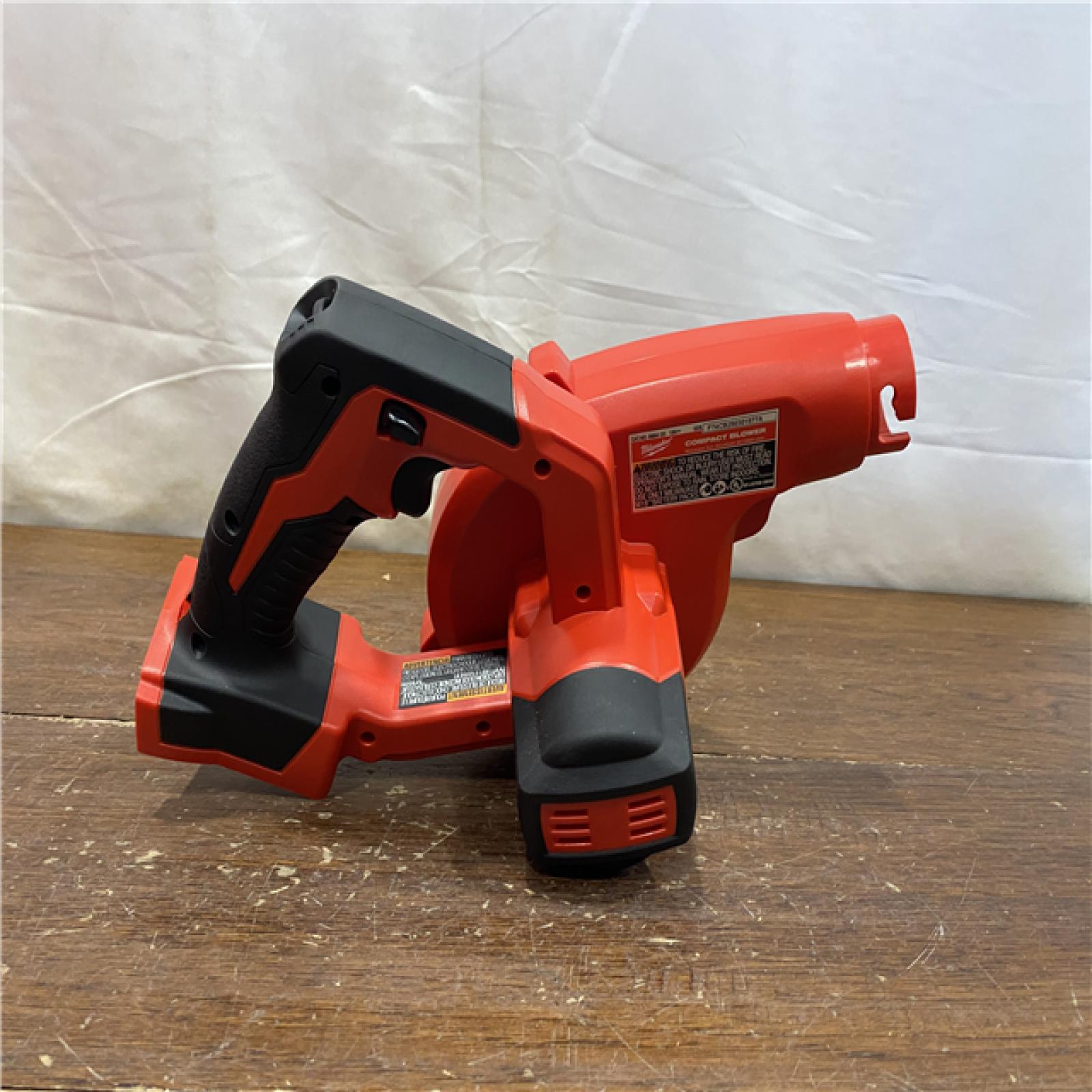 AS-IS Milwaukee M18 18-Volt Lithium-Ion Cordless Compact Blower (Tool-Only)
