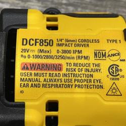 AS-IS DEWALT ATOMIC 20V MAX Lithium-Ion Cordless 1/4 in. Brushless Impact Driver Kit