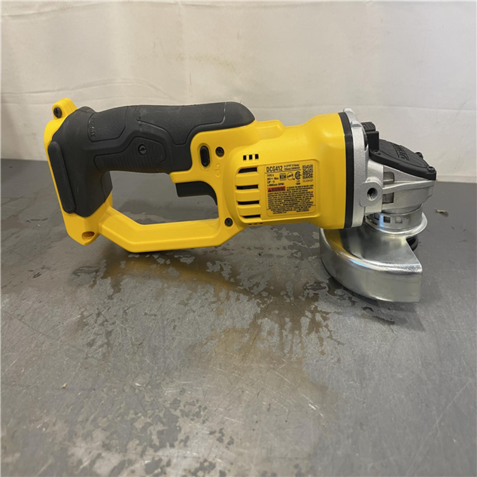 AS-IS - Dewalt 20-Volt MAX Lithium-Ion Cordless 4-1/2 in. to 5 in. Grinder
