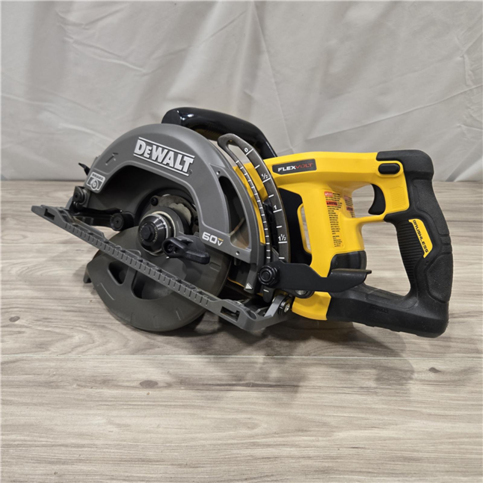 AS-IS DEWALT FLEXVOLT 60V MAX Cordless 7-1/4 in. Wormdrive Style Circular Saw (Tool Only)