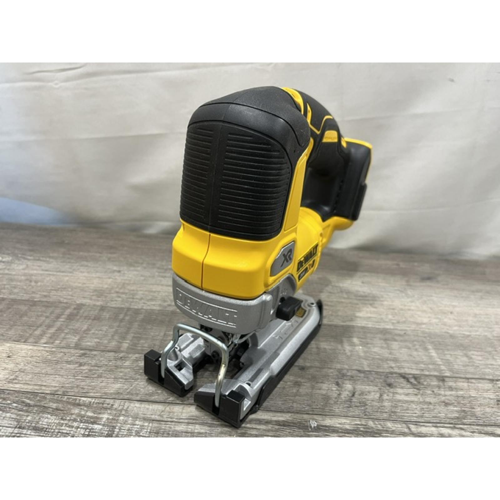AS-IS DEWALT 20V MAX XR Cordless Brushless Jigsaw (Tool Only)