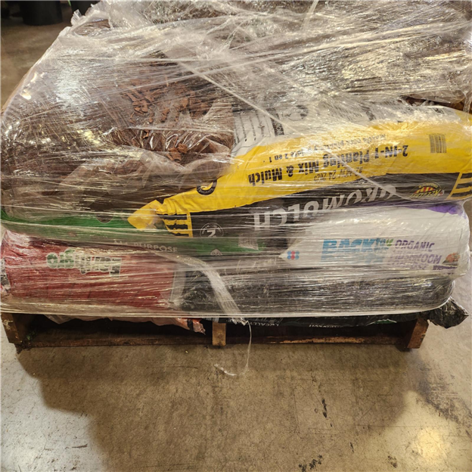 Phoenix Mixed Bags Of Gardening Soil  Mulch and Compost (19-Bags)