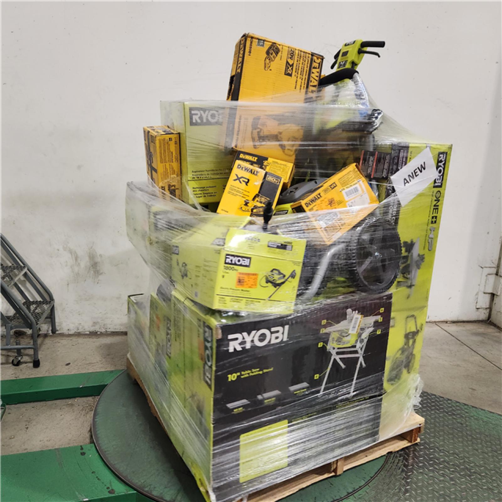 Dallas Location - As-Is Tool Pallet