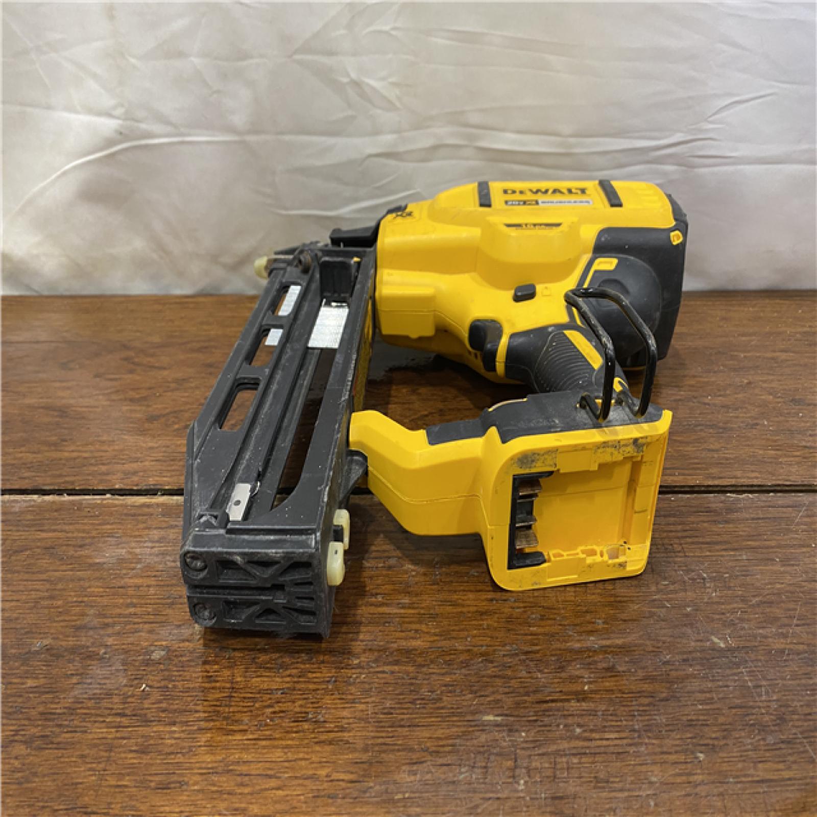 AS-IS 20V MAX XR Lithium-Ion Electric Cordless 16-Gauge Angled Finishing Nailer (Tool Only)