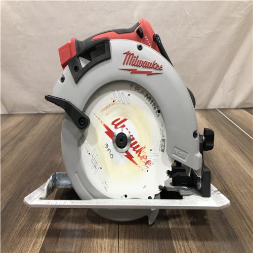 AS-IS Milwaukee 18V Lithium-Ion Brushless Cordless 7-1/4 in. Circular Saw (Tool-Only)