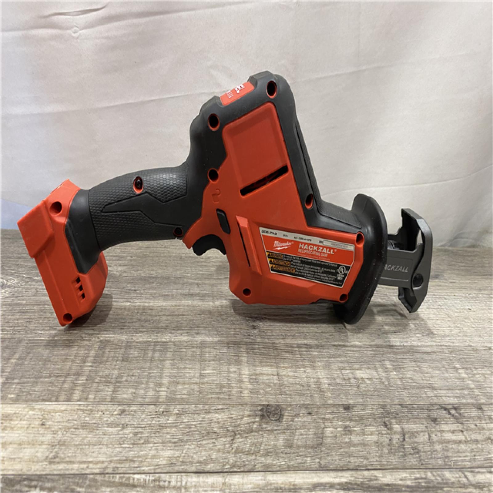 AS-IS Milwaukee FUEL 18V Lithium-Ion Brushless Cordless HACKZALL Reciprocating Saw Kit