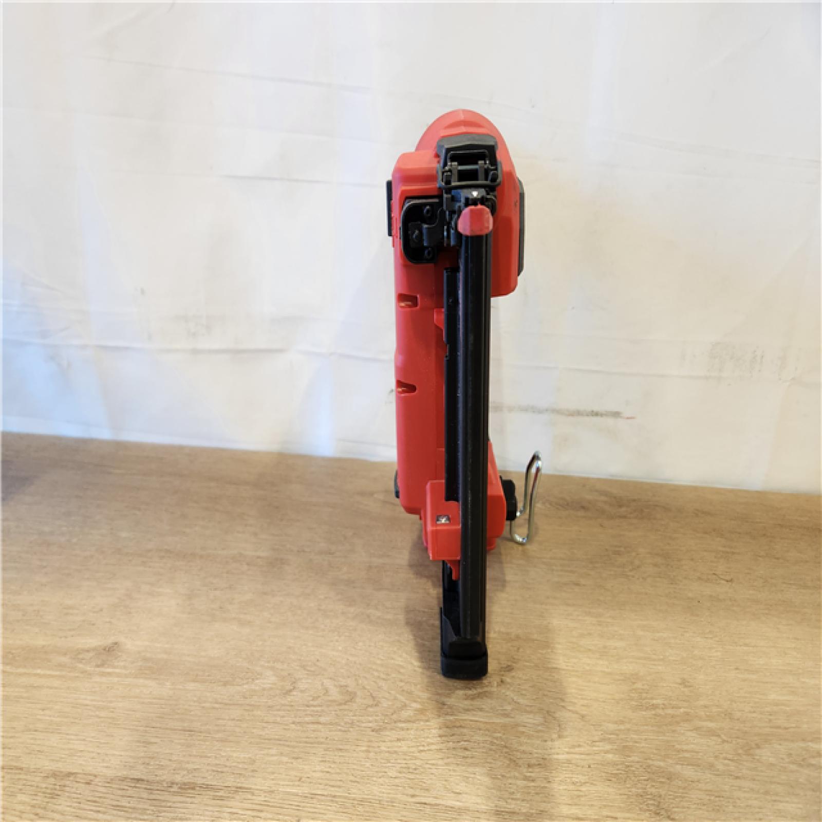 AS-IS- Milwaukee M18 FUEL 18 Gauge Brad Nailer