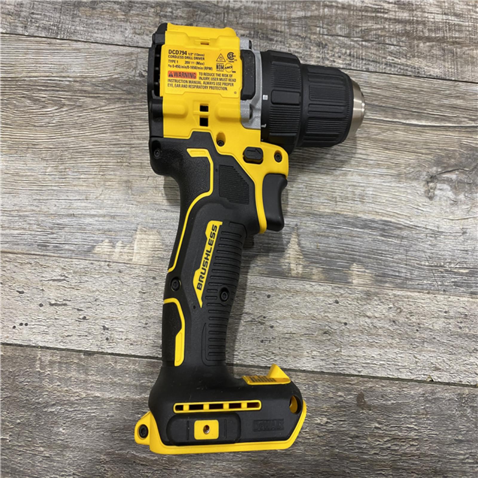 AS-IS DEWALT Atomic 20V Lithium-Ion Cordless Compact 1/2 in. Drill/Driver Kit