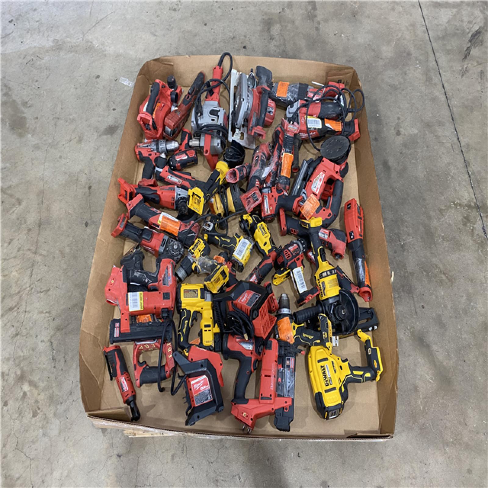 Houston Location AS IS - Tool Pallet
