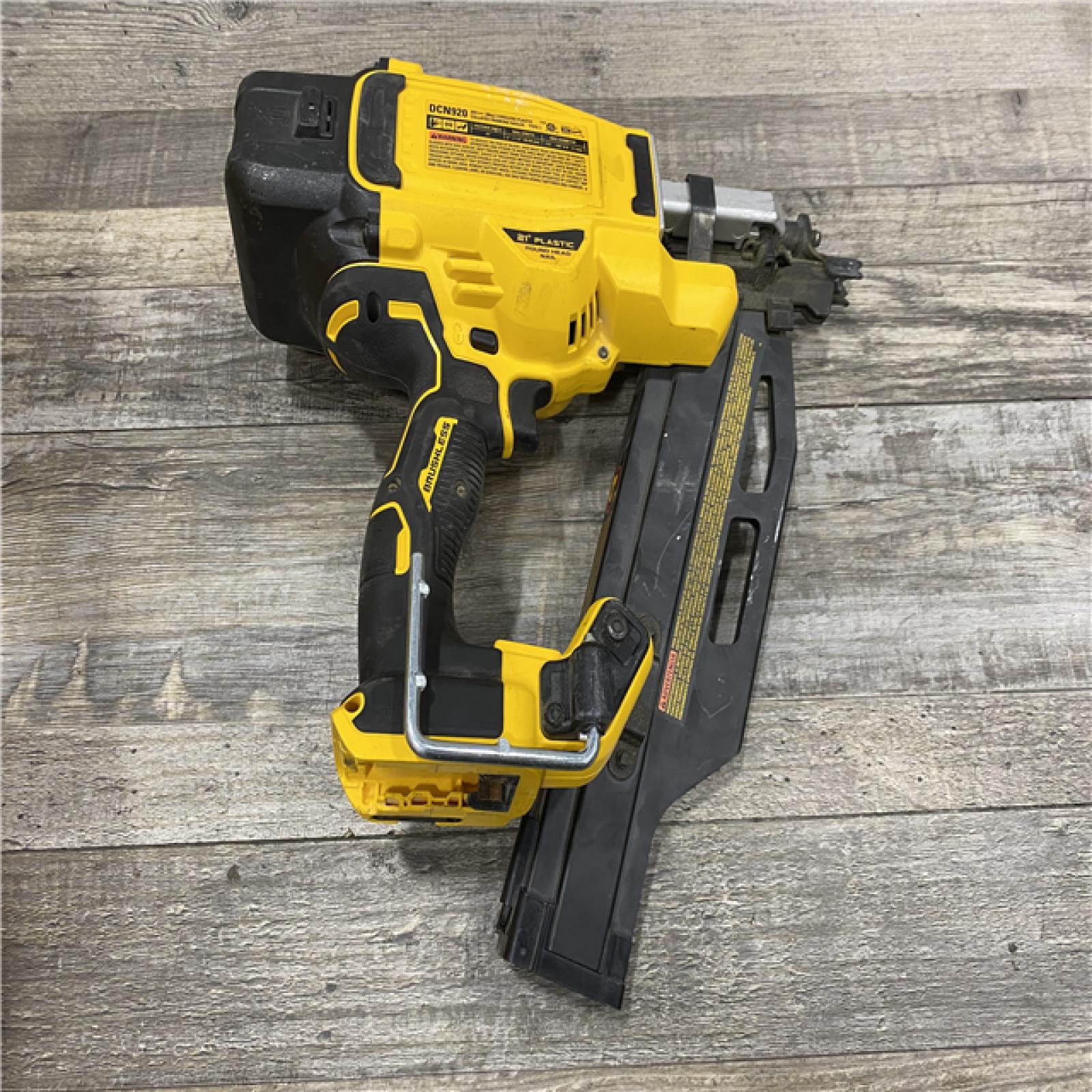 AS-IS DEWALT 20-Volt 21° Cordless Framing Nailer (Tool-Only)