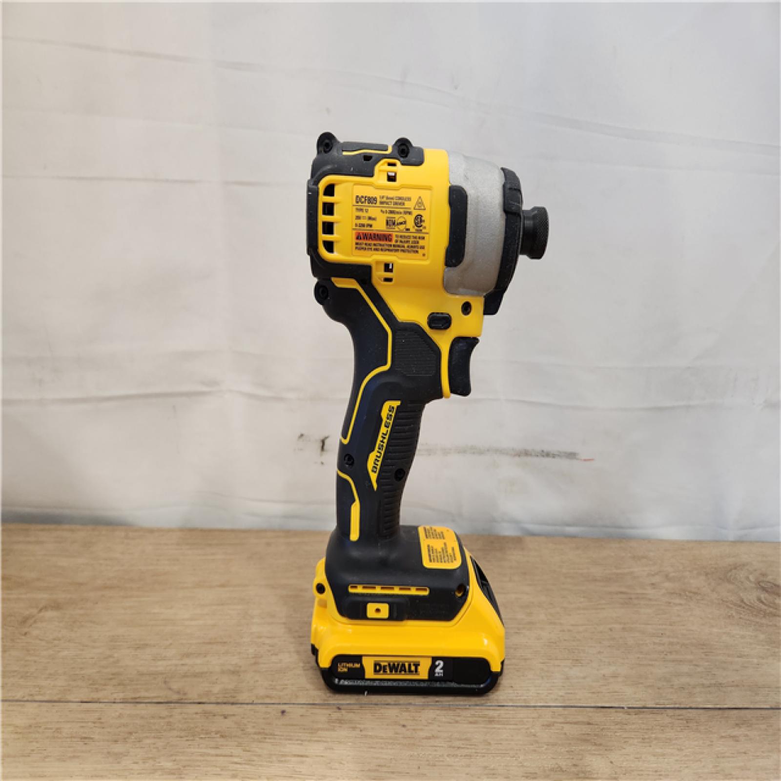 AS-IS-DEWALT ATOMIC 20V MAX* Brushless Cordless Compact 1/4 in. Impact Driver Kit