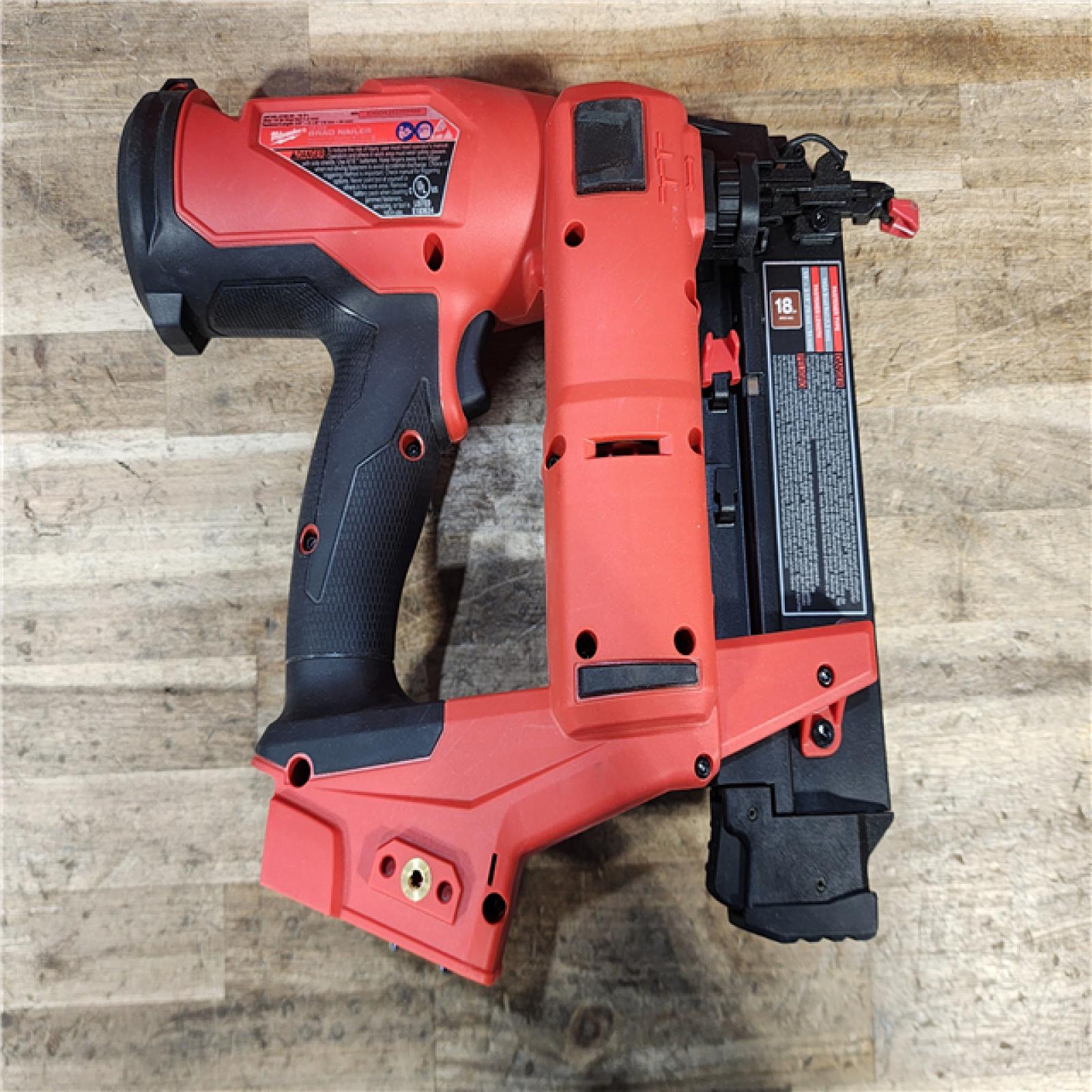 HOUSTON LOCATION - AS-IS (APPEARS LIKE NEW) Milwaukee FUEL 18-Volt Lithium-Ion Brushless Cordless Gen II 18-Gauge Brad Nailer (Tool-Only)
