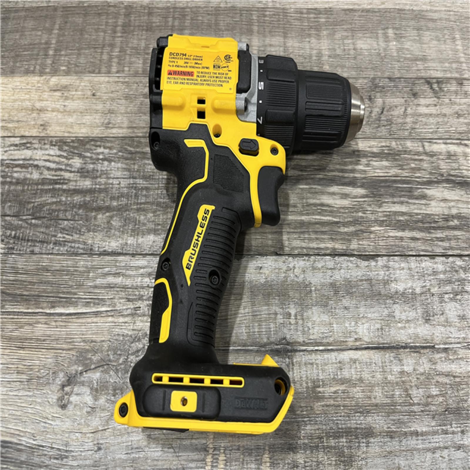 AS-IS DEWALT Atomic 20V Lithium-Ion Cordless Compact 1/2 in. Drill/Driver Kit