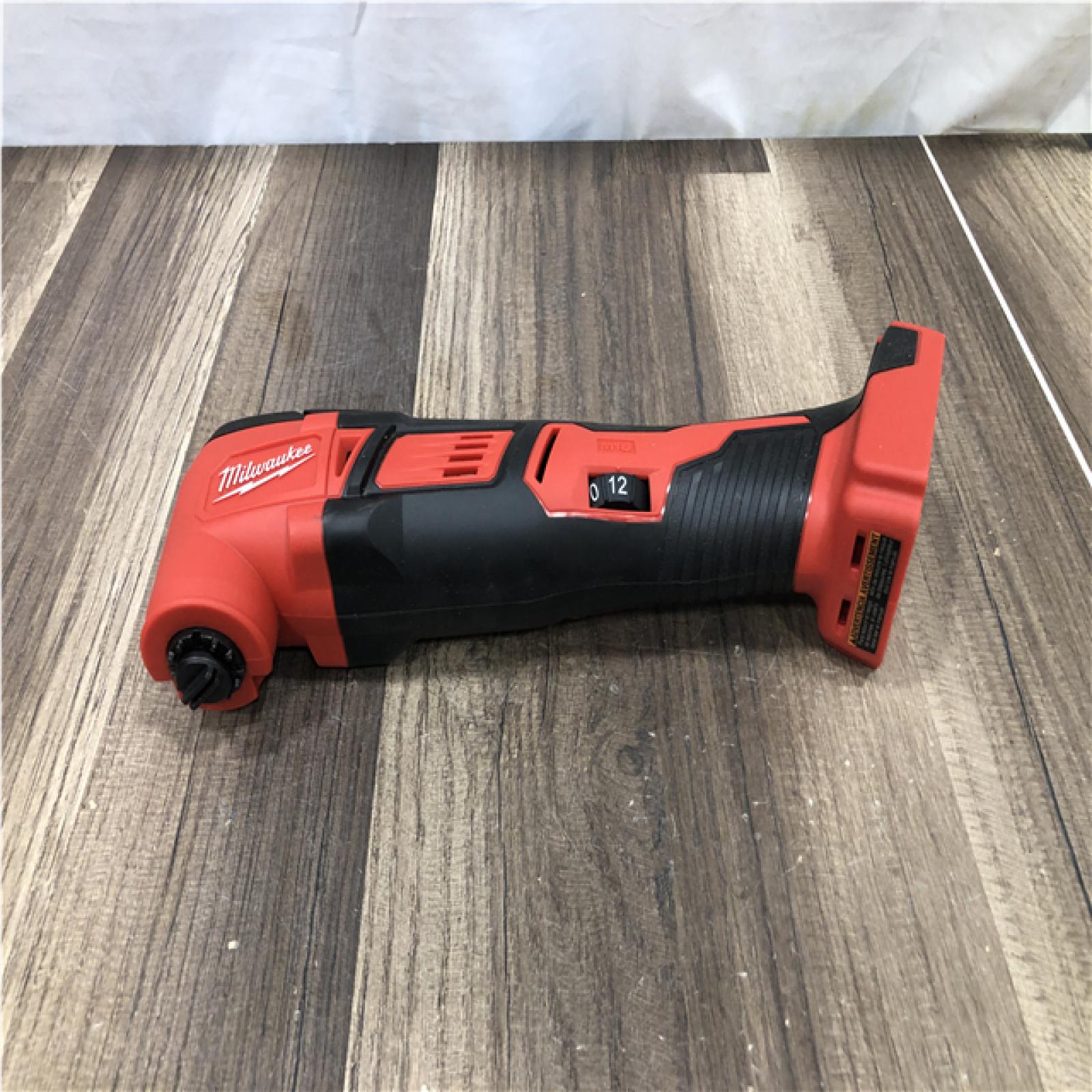 AS-IS Milwaukee 18V Lithium-Ion Cordless Oscillating Multi-Tool (Tool-Only)