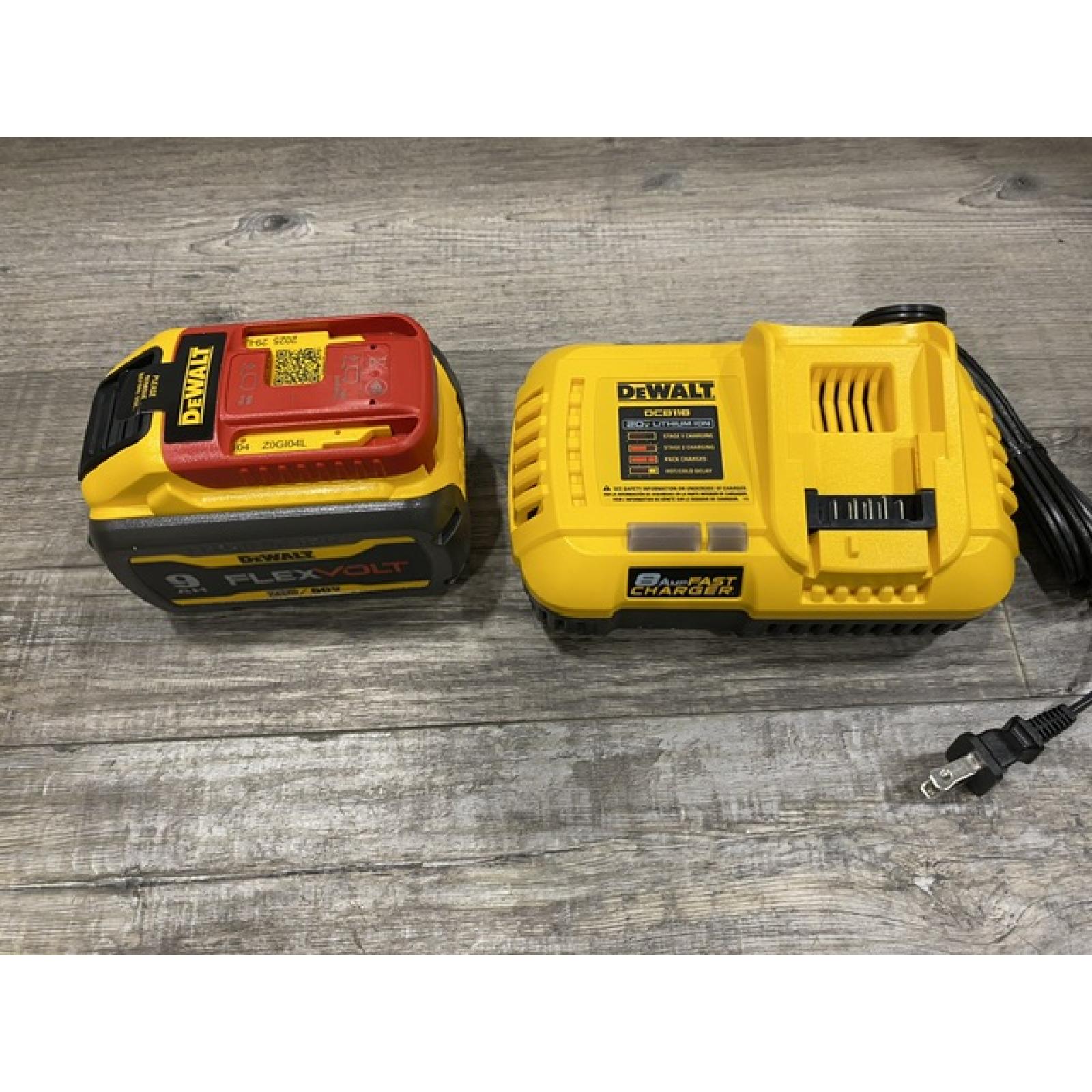 AS-IS DEWALT 20V/60V MAX FLEXVOLT Lithium-Ion 9.0Ah Battery and Charger Starter Kit