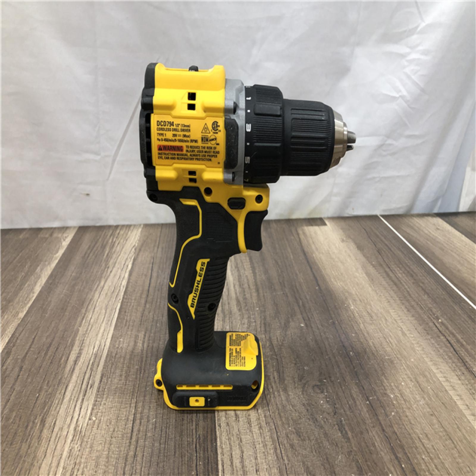 AS-IS DEWALT Atomic 20V Lithium-Ion Cordless Compact 1/2 in. Drill/Driver Kit