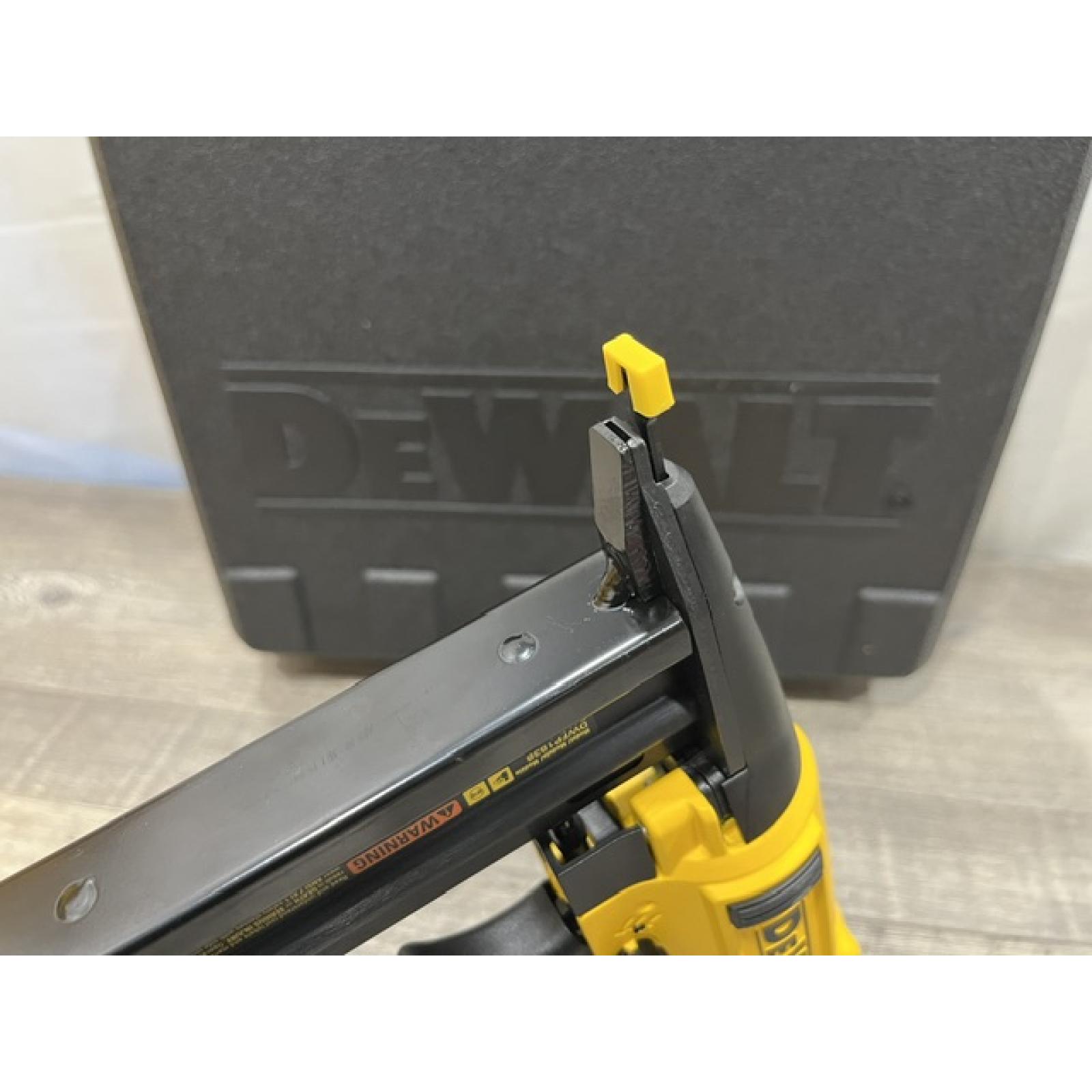 AS-IS DEWALT Pneumatic 18-Gauge 1/4 in. Crown Corded Stapler