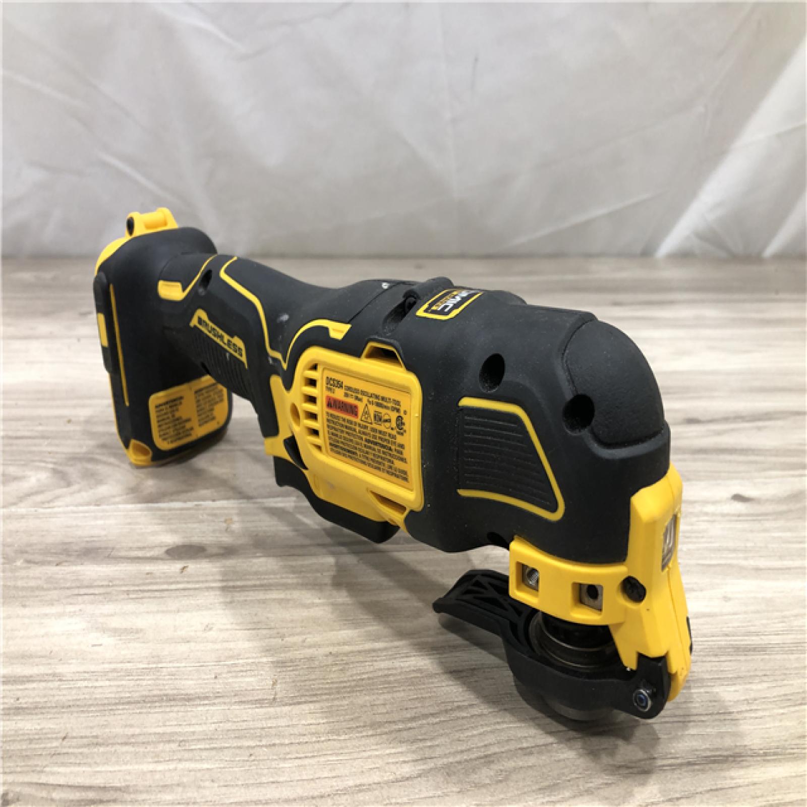 AS-IS DEWALT ATOMIC 20V MAX Cordless Oscillating Multi Tool (Tool Only)