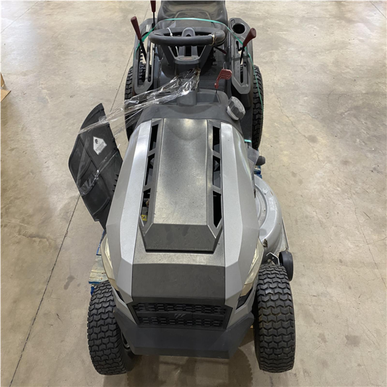 Houston Location - AS-IS Outdoor Power Equipment MURRAY MT100 42 INCH SIT DOWN MOWER