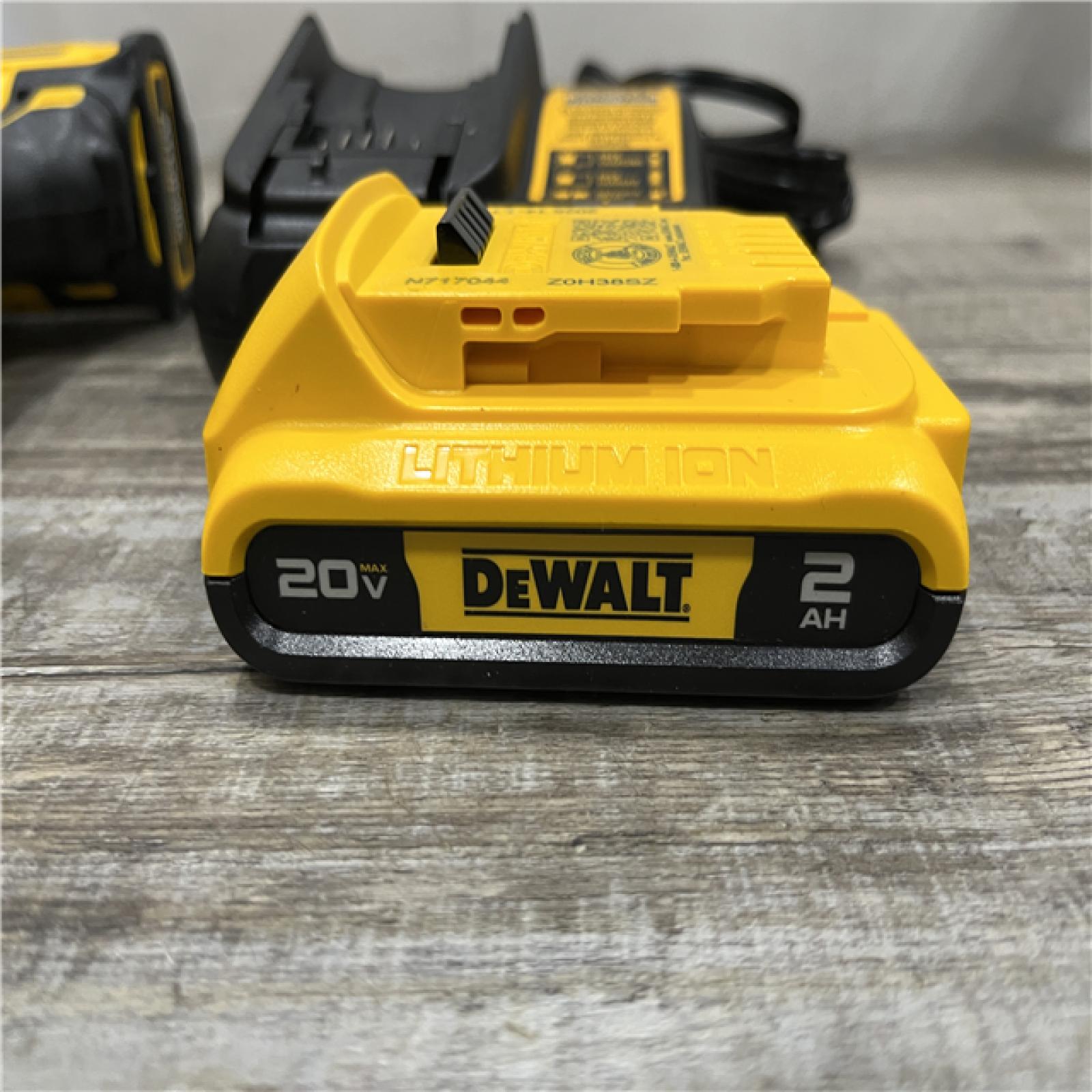 AS-IS DEWALT Atomic 20V Max Lithium-Ion Brushless Cordless Compact 1/4 in. Impact Driver Kit