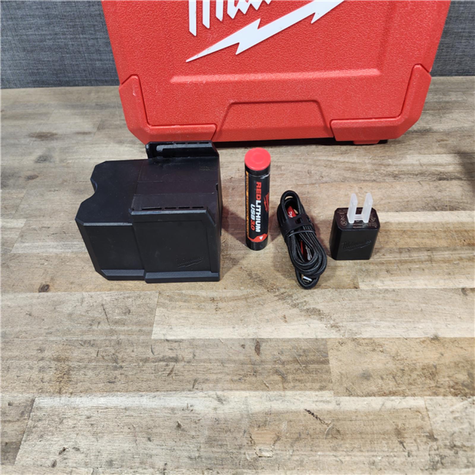 HOUSTON LOCATION - AS-IS Milwaukee Green 100 ft. Cross Line and Plumb Points Rechargeable Laser Level