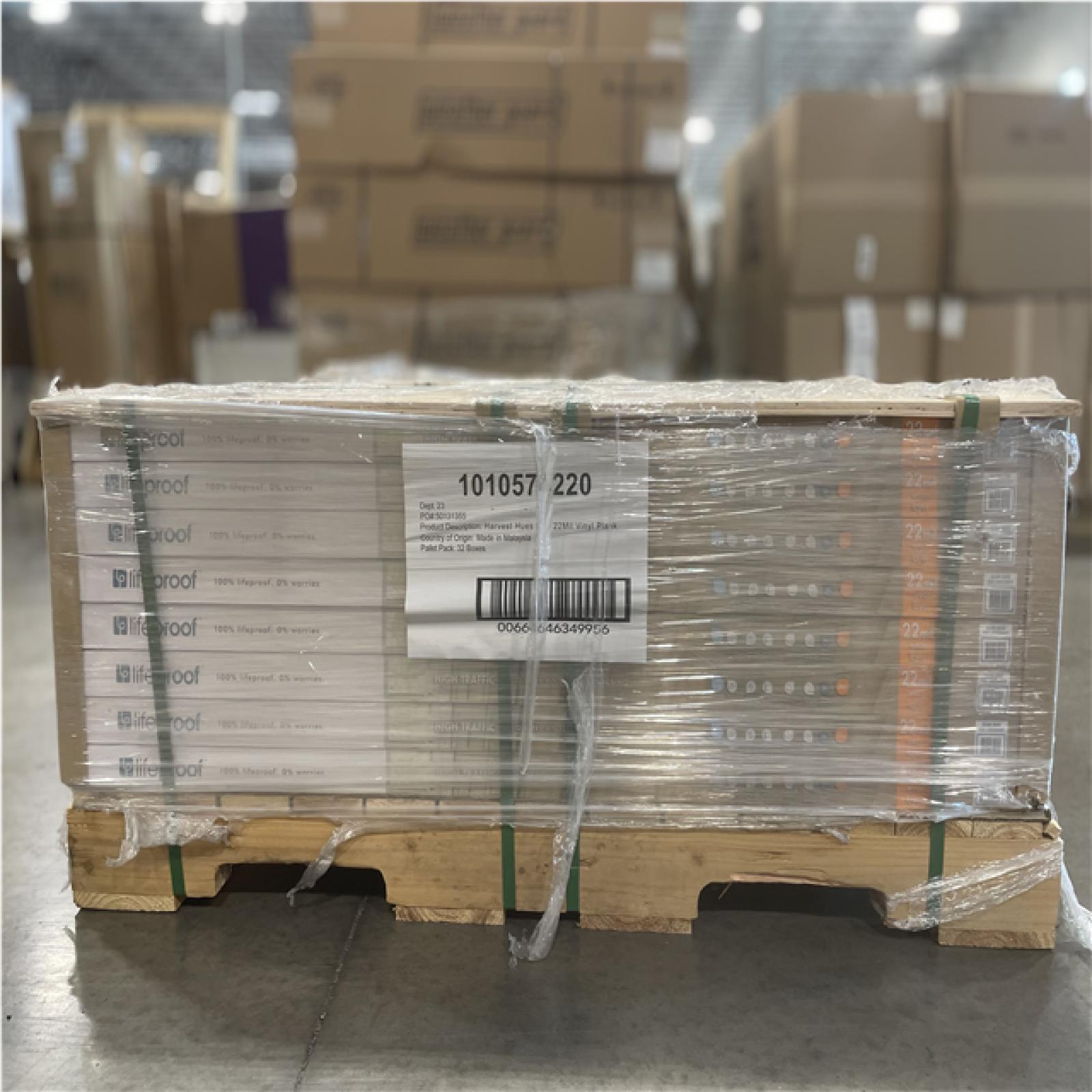 DALLAS LOCATION- AS-IS LIFEPROOF Harvest Hues Oak 22 MIL x 9 in. W x 48 in. L Click Lock Waterproof Flooring (18 sq. ft. /case) (32 UNITS)