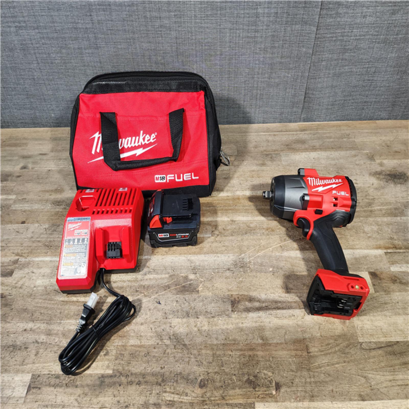 HOUSTON LOCATION - AS-IS Milwaukee FUEL 18V Lithium-Ion Brushless Cordless 1/2 in. Impact Wrench w/Friction Ring Kit