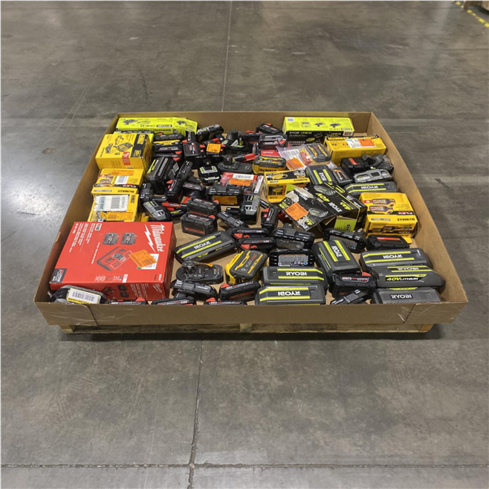 Dallas Location - As-Is Battery Tool Pallet