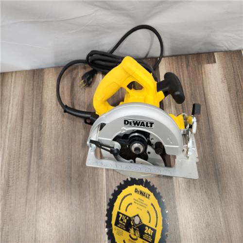 LIKE NEW! - DeWalt 15 Amps 7-1/4 in. Corded Brushed Circular Saw Tool Only