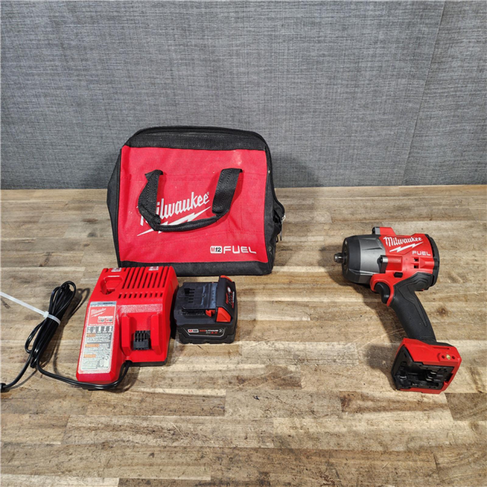 HOUSTON LOCATION - AS-IS Milwaukee FUEL 18V Lithium-Ion Brushless Cordless 1/2 in. Impact Wrench w/Friction Ring Kit