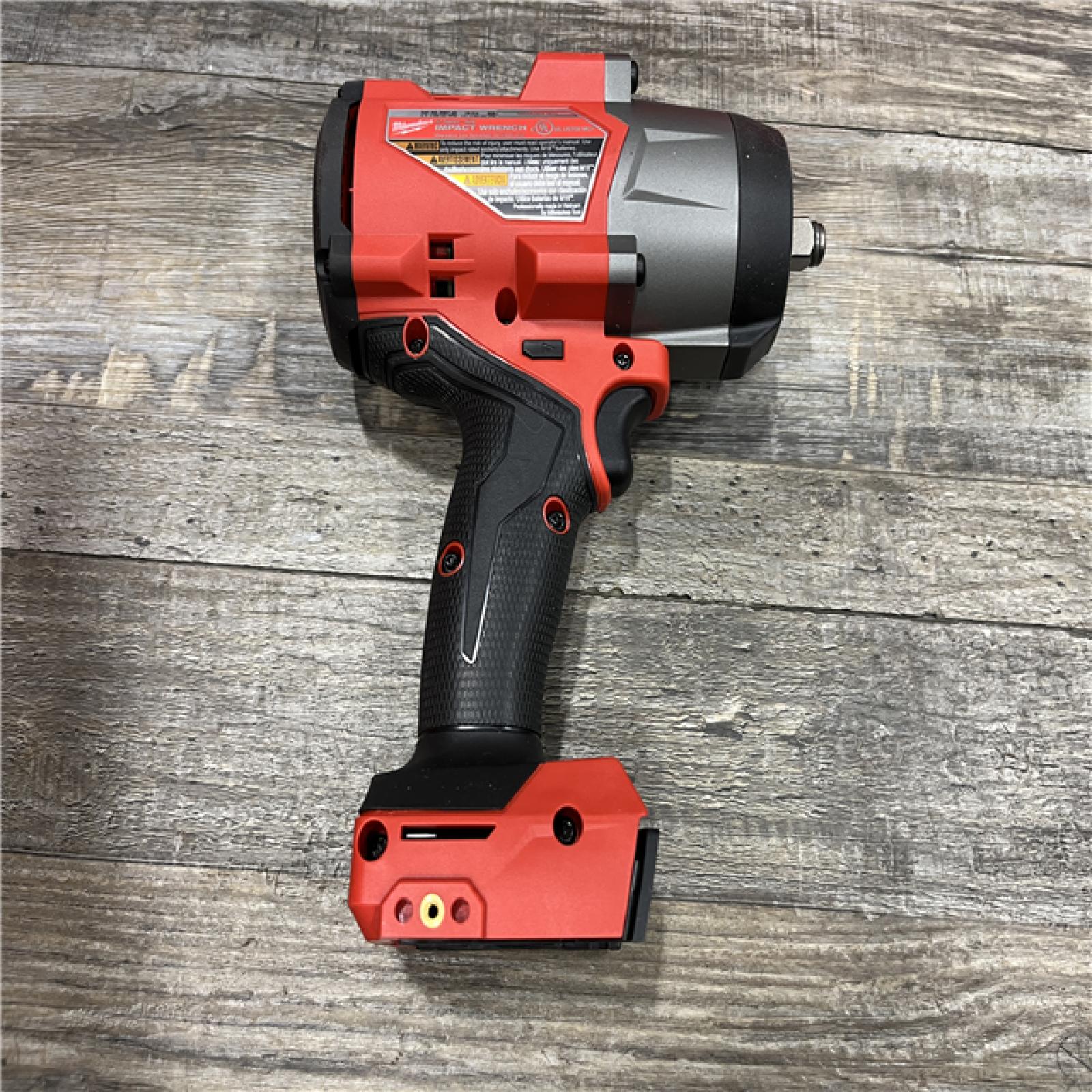 AS-IS Milwaukee FUEL 18V Lithium-Ion Brushless Cordless 1/2 in. Impact Wrench w/Friction Ring Kit