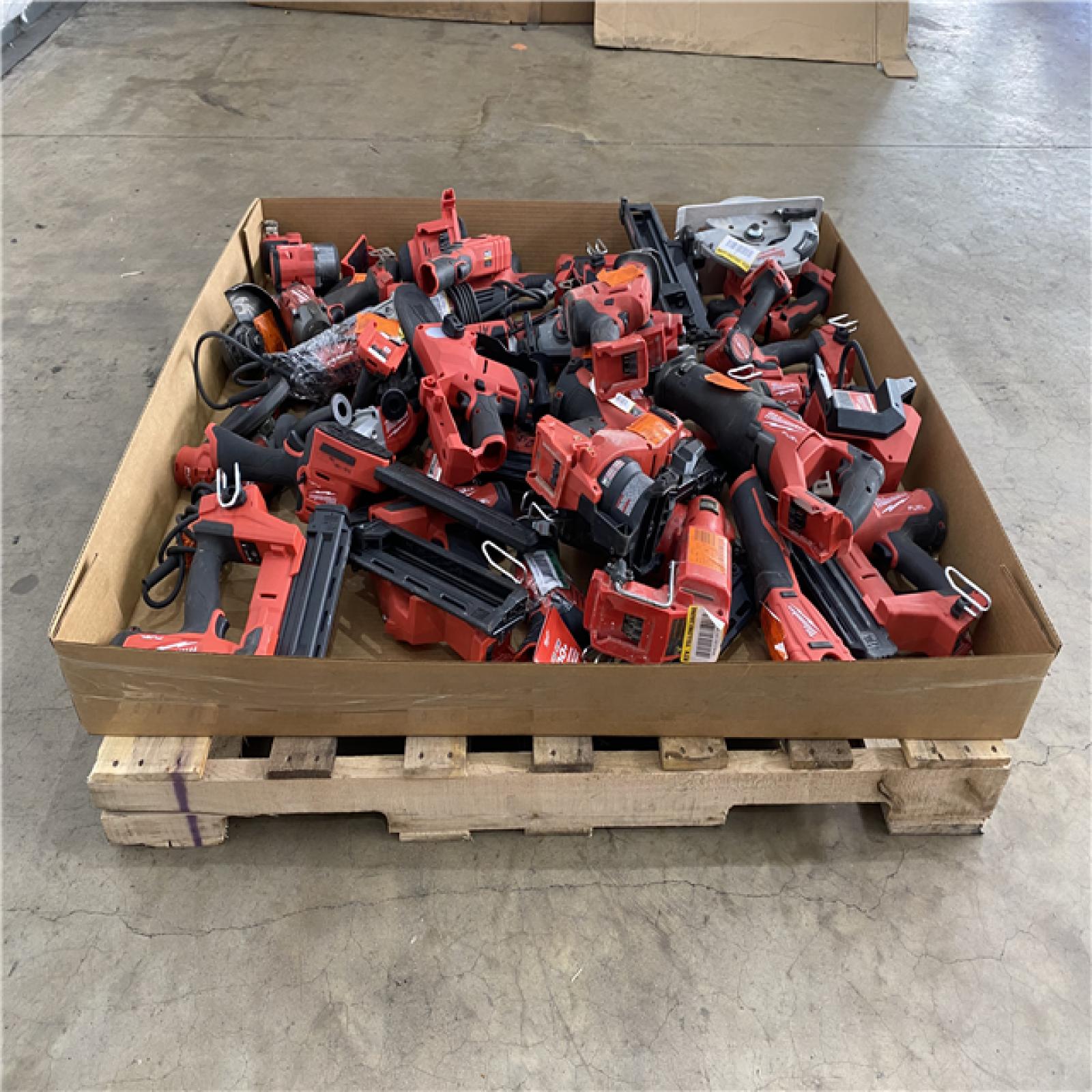 Houston Location AS IS - Tool Pallet